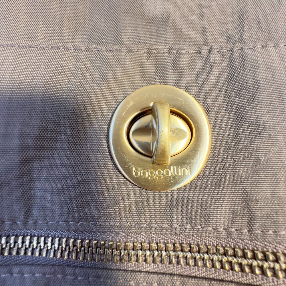 Baggallini Hanover Crossbody Handbag - Picture 11 of 12
